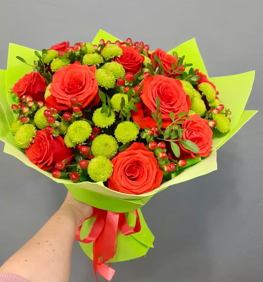 Букет цветов из: Хризантемы и Розы в Иглино