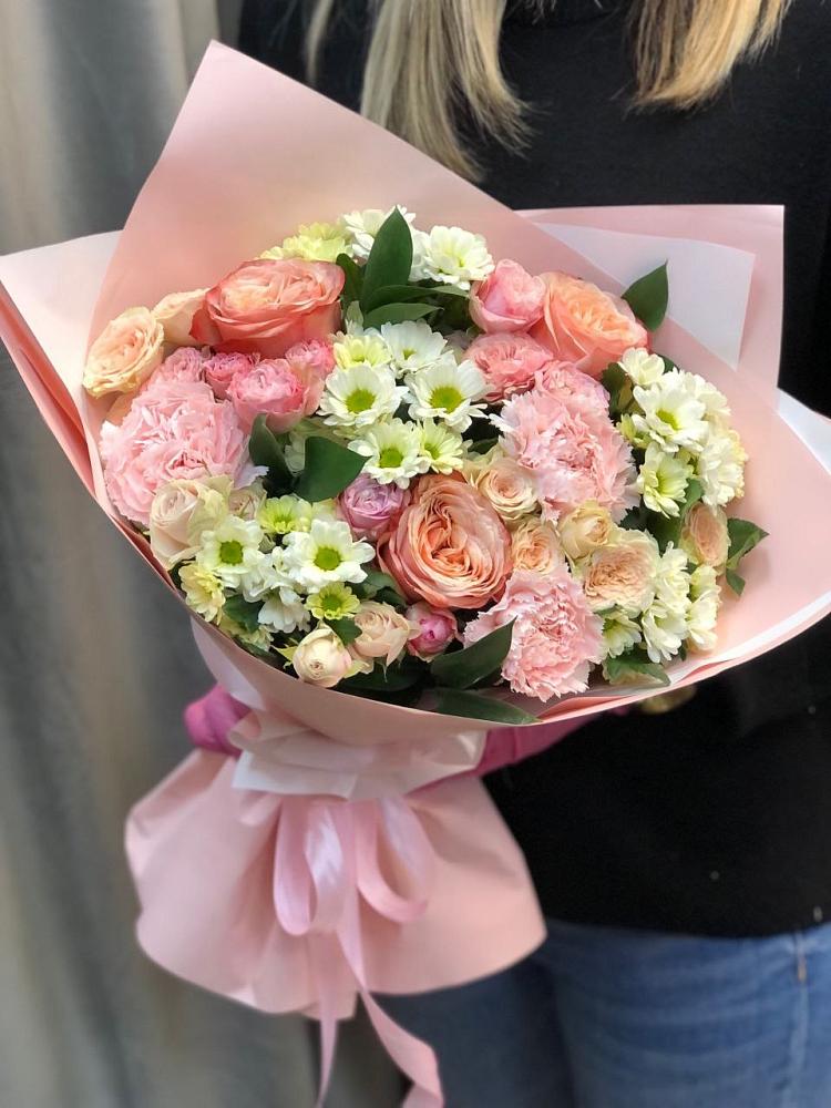 Букет нежные объятья в Иглино Букет цветов из: Гвоздики, Розы и Хризантемы в Иглино