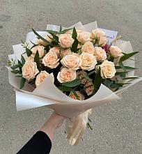 Букет Кремовые розы Латте в Иглино