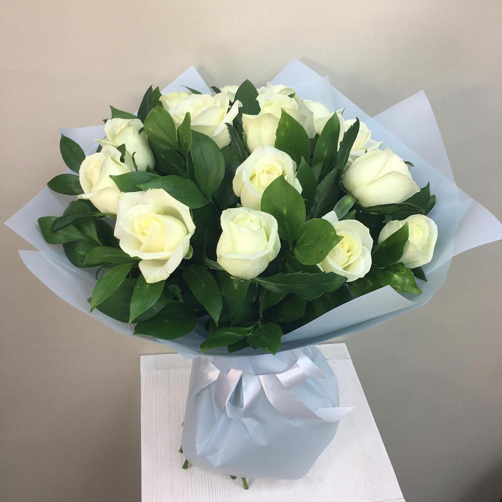 15 Белых роз Проуд в Иглино Букет 15 Белых роз Проуд в Иглино