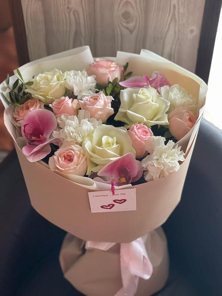 Букет ноктюрн в Иглино Букет цветов из: Орхидеи, Розы и Гвоздики в Иглино