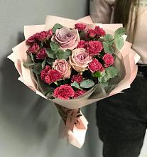 Букет восхищение в Иглино Букет цветов из:  Гвоздики и Розы в Иглино