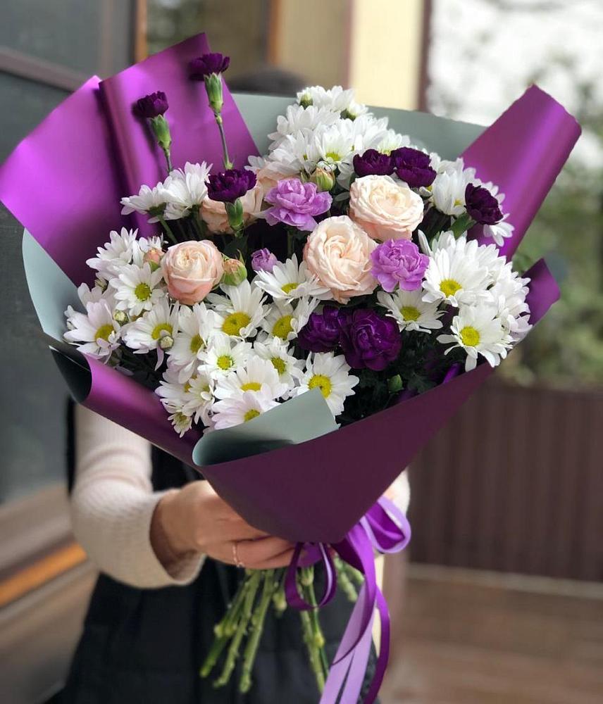 Букет цветов из: Хризантемы, Гвоздики и Розы в Иглино