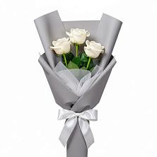 Букет 3 белые розы в Иглино Букет 3 белые розы в Иглино