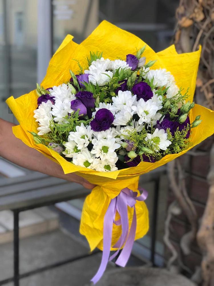 Букет облака в Иглино Букет цветов из: Ирисы, Хризантемы и Ромашки в Иглино