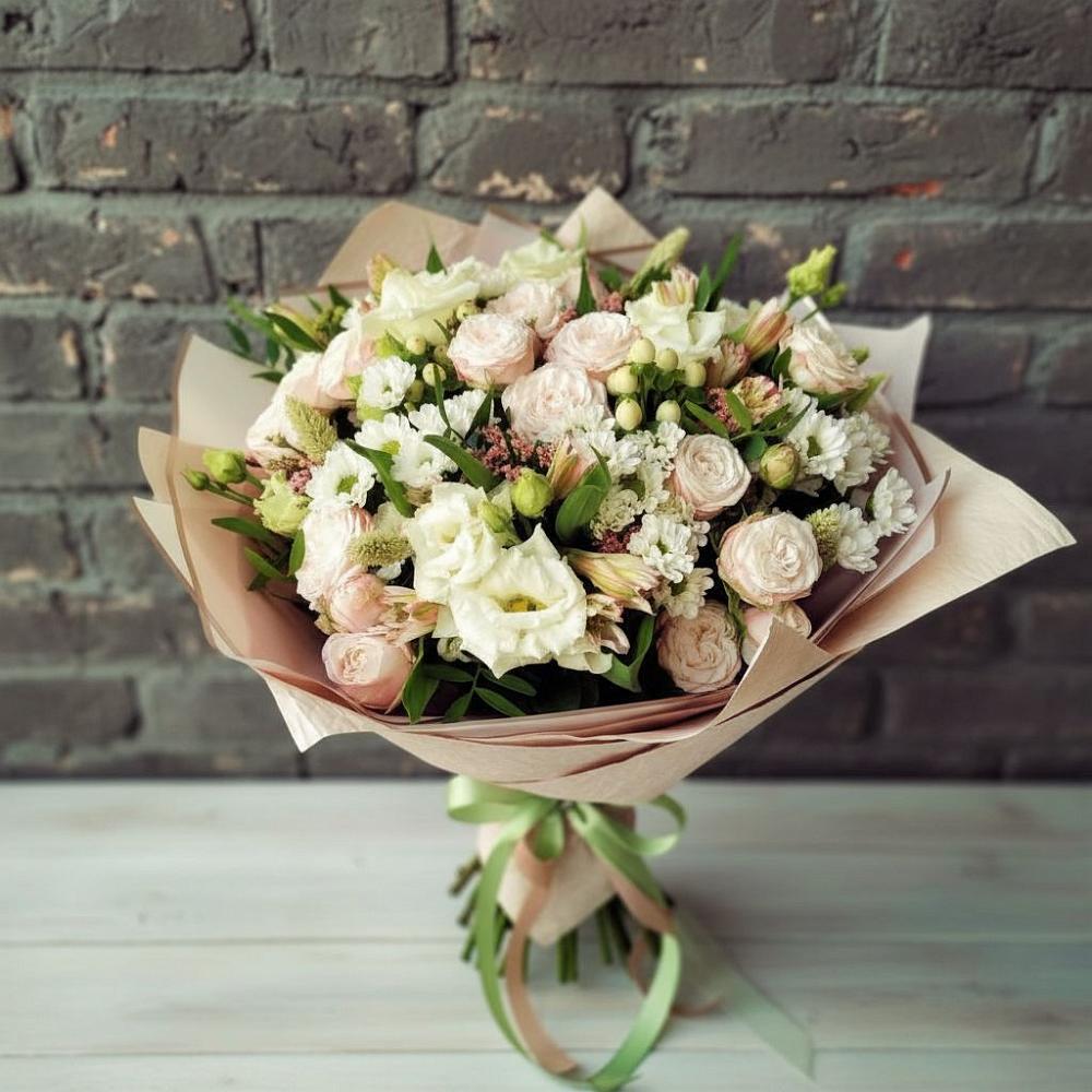 Букет нежное ассорти в Иглино Букет цветов из: Альстромерии, Розы и Хризантемы в Иглино