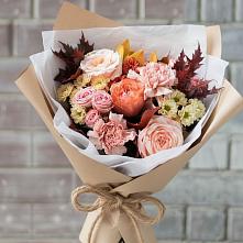 Букет осеннее настроение в Иглино Букет цветов из:  Гвоздики, Хризантемы и Розы в Иглино