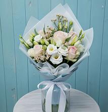Букет очаровательный аромат в Иглино Букет цветов из:  Розы и Лизиантусы в Иглино