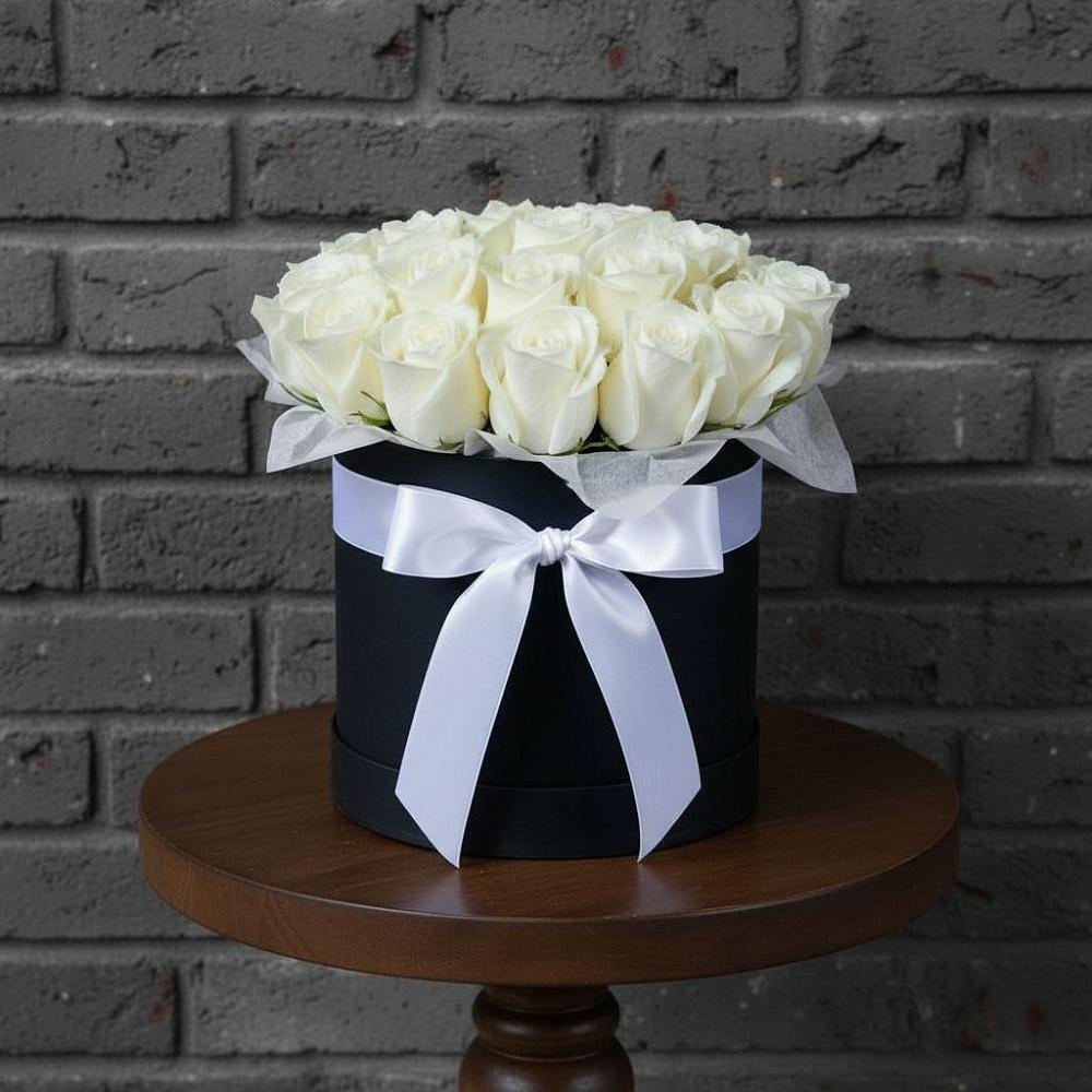 Композиция воздушная нежность в Иглино Цветочная композиция из Розы в шляпной коробке в Иглино