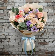 Букет Феерия в Иглино Букет цветов из:  Розы, Лизиантусы и Гвоздики в Иглино