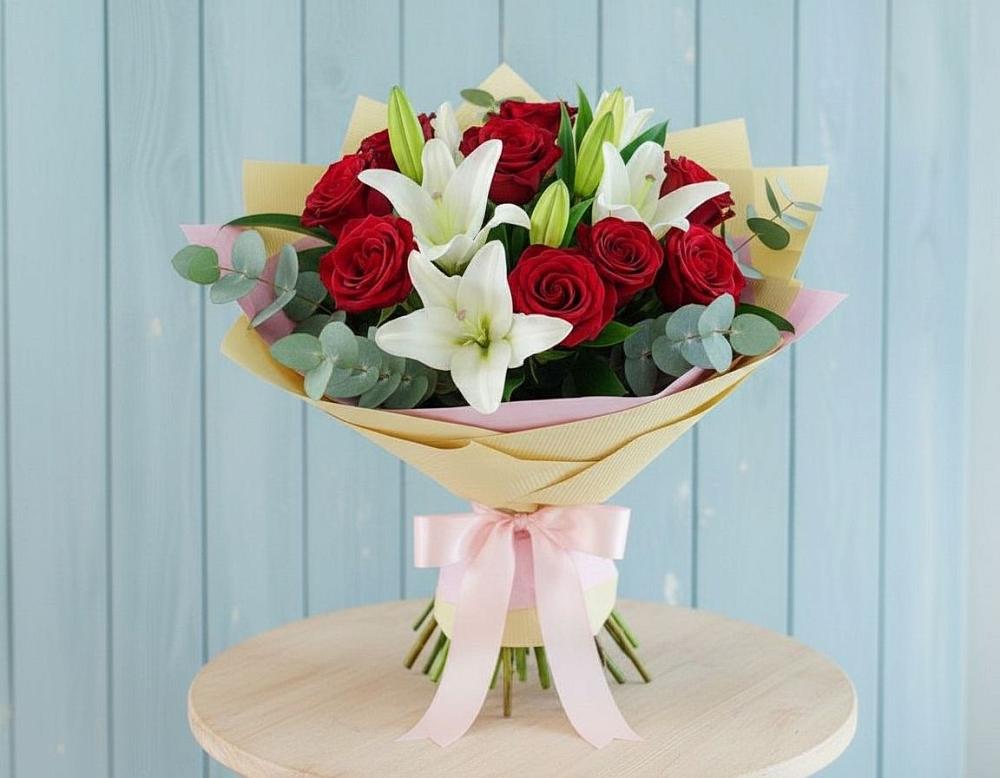 Букет цветов из: Лилии и Розы в Иглино