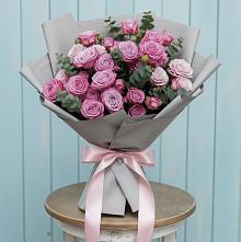 Композиция Яркий комплимент #REPLACE_PRED# Иглино Букет цветов из:  Розы #REPLACE_PRED# Иглино